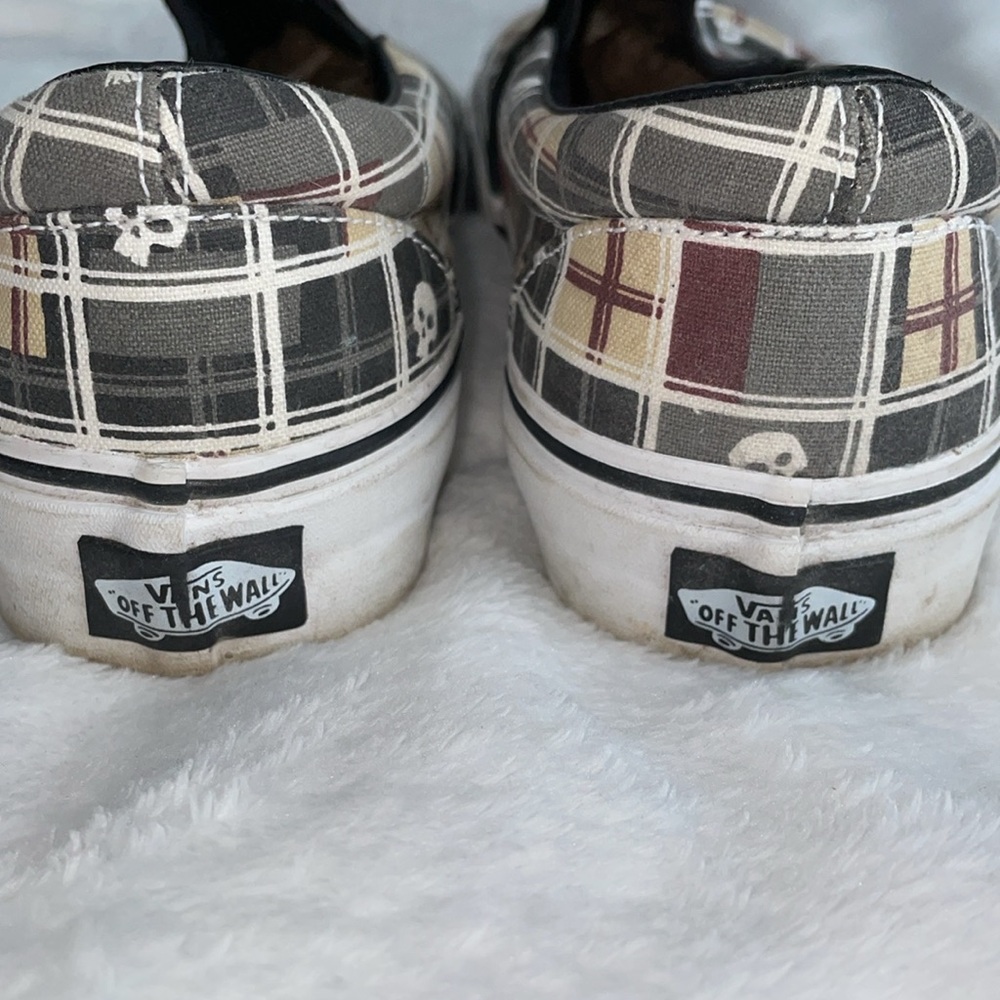 Vans - Picture 6 of 10